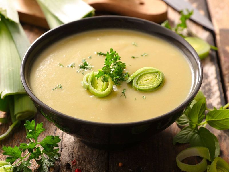 Суп пюре с пореем, картофелем и сыром Суп пюре с пореем, картофелем и сыром - AGROzen